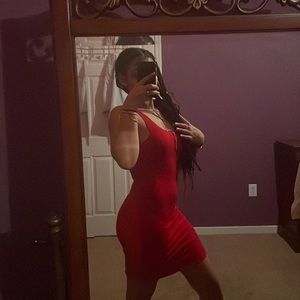 RED MEDIUM SIZED MINI DRESS, ACTIVE USA